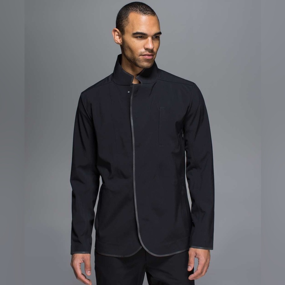 NWOT 🖤 Lululemon Mobility Blazer size Large🖤 Beautiful Detailing